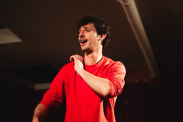 Cours de théâtre humour à Paris